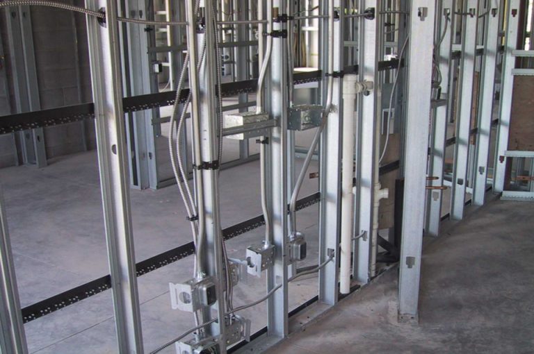 Commercial electrician